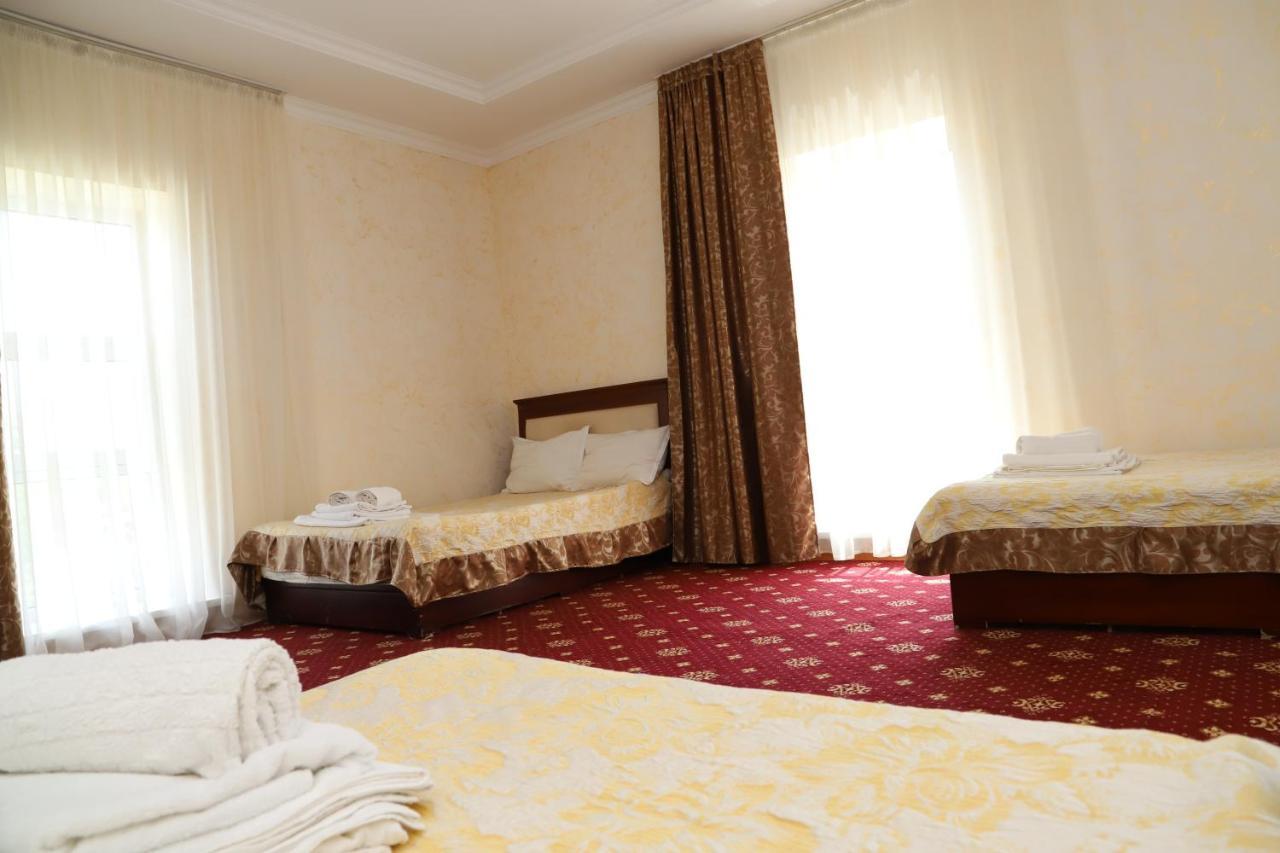 Hotel Eurasia Deluxe Borovoje Eksteriør billede